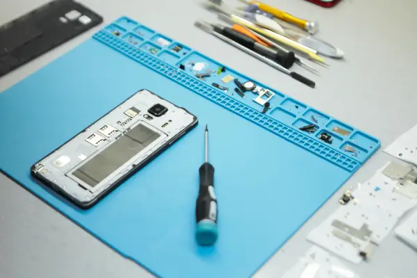 mobile repairing large